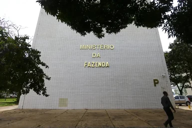 ministerio da fazenda.webp