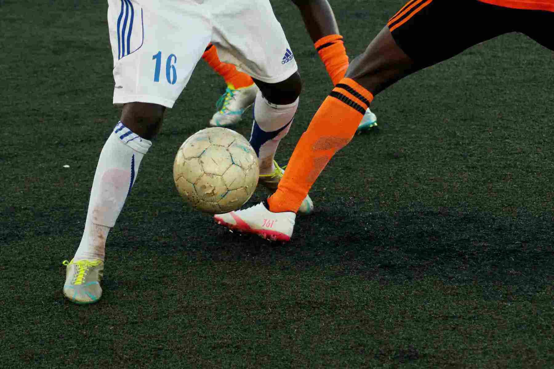 jogadores de futebol em campo