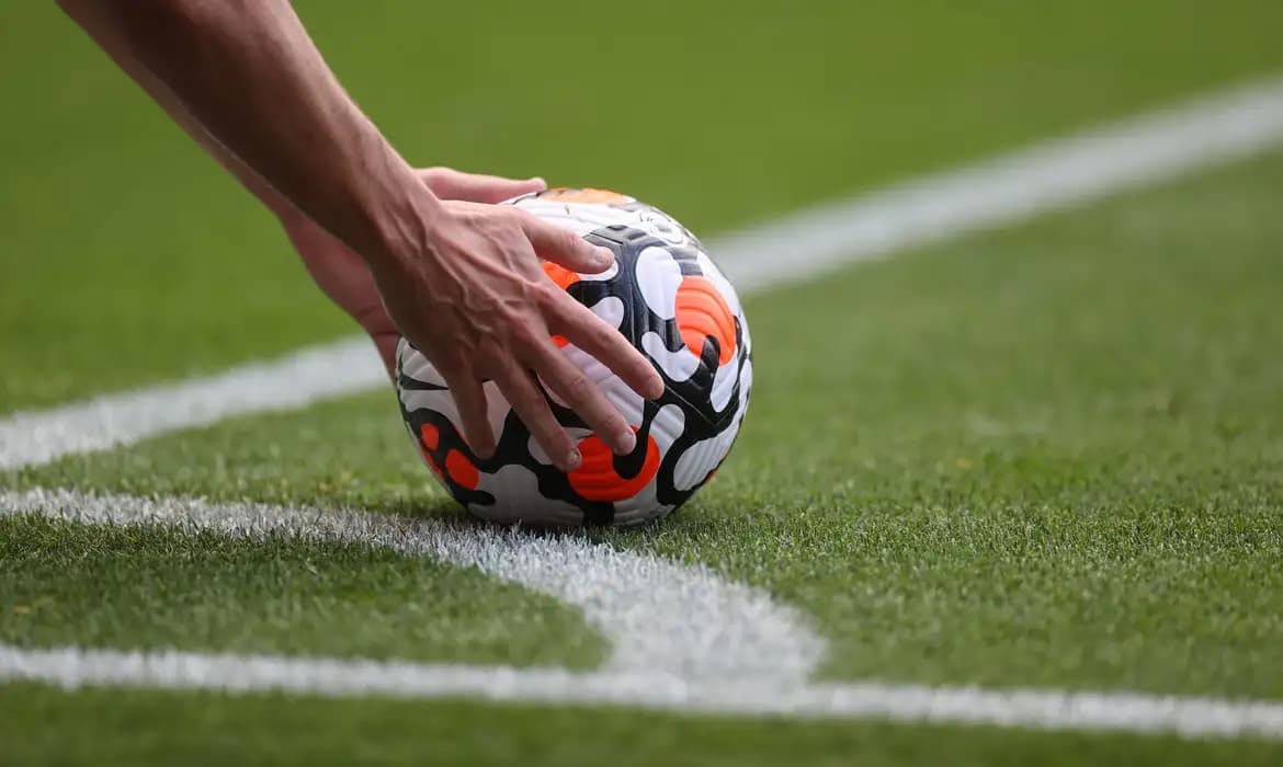 bola_futebol_ingles.jpg