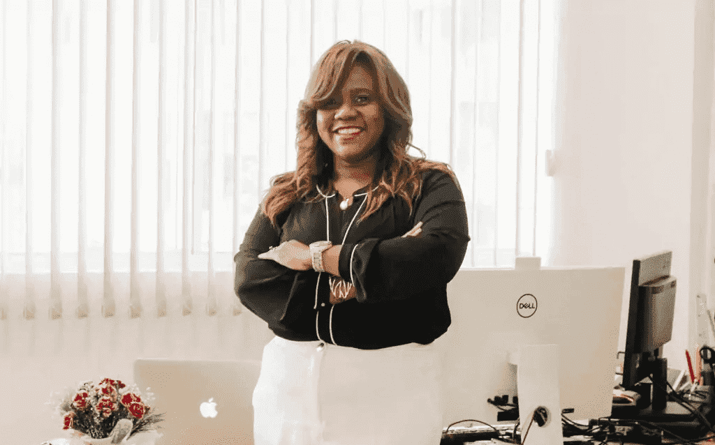 eliane soares - tax specialist.png