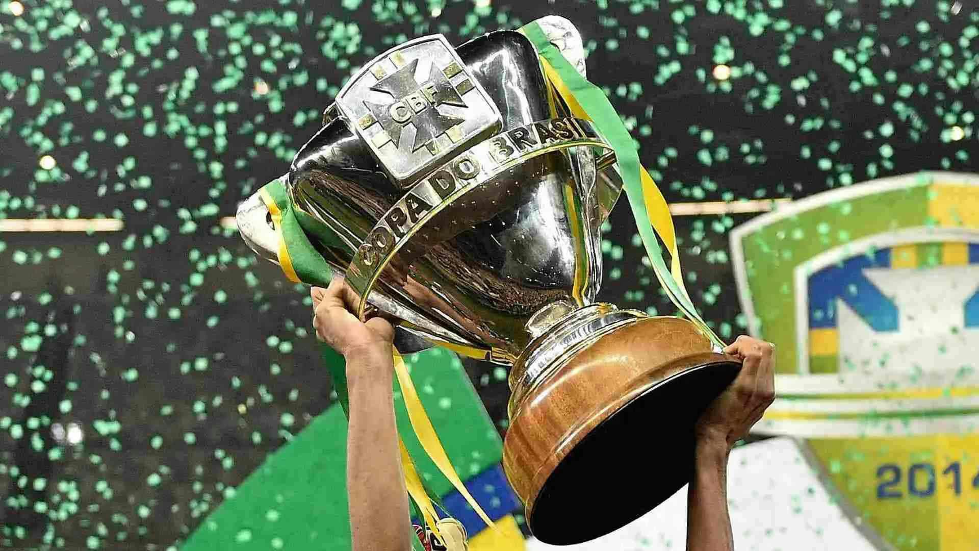 Imagem da taça da Copa do Brasil
